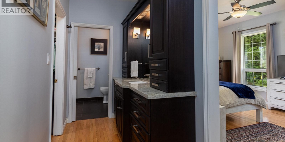 1920 LAUREL STREET Terrace Photo 13 1920 LAUREL STREET Terrace Photo 13